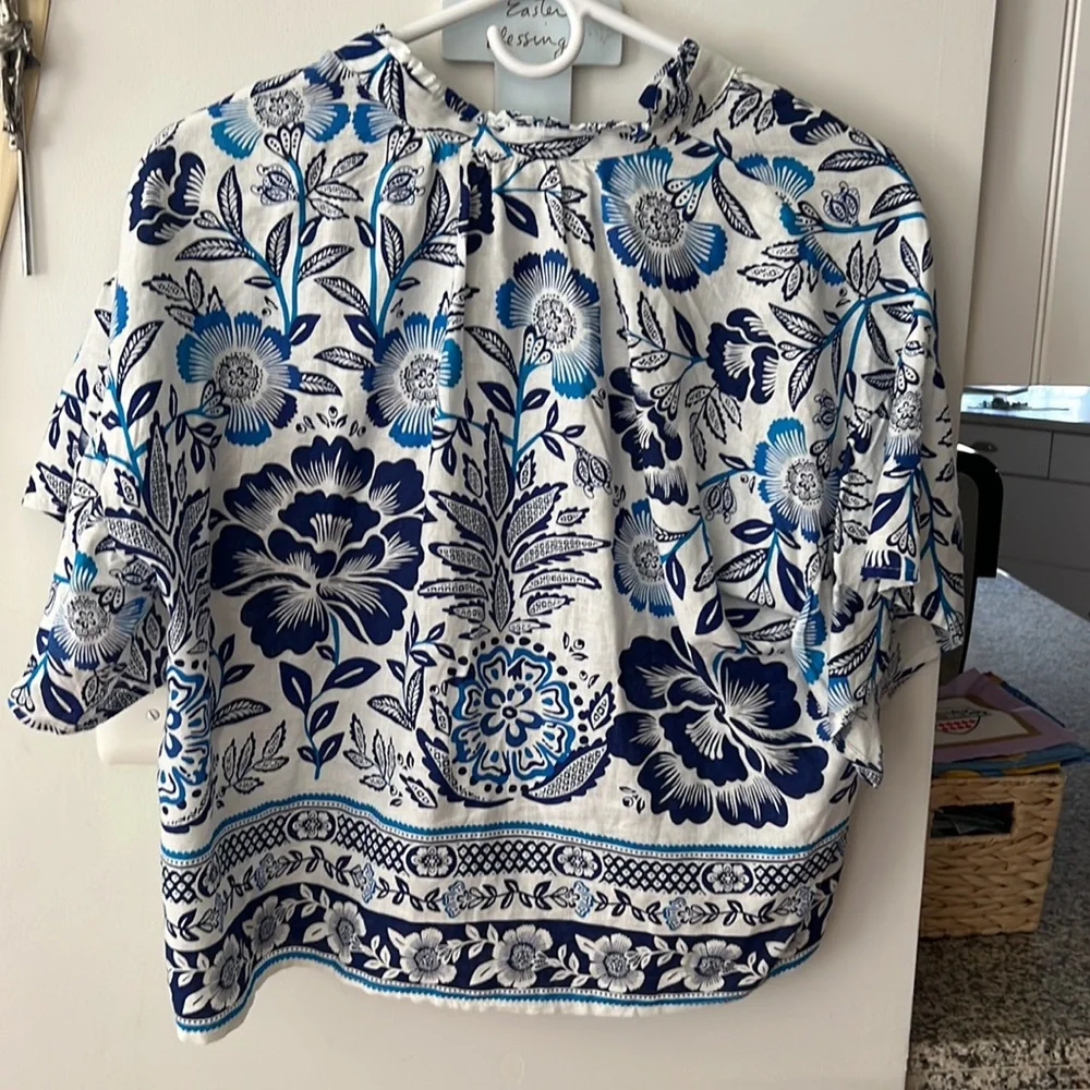 Rachel Zoe Blue and White Floral Top - Picture 2 of 4